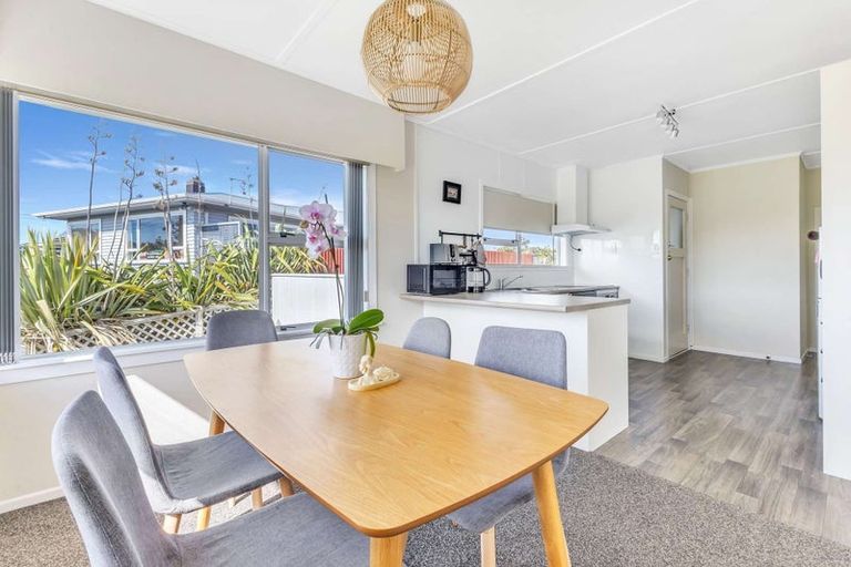 Photo of property in 193 Omata Road, Blagdon, New Plymouth, 4310