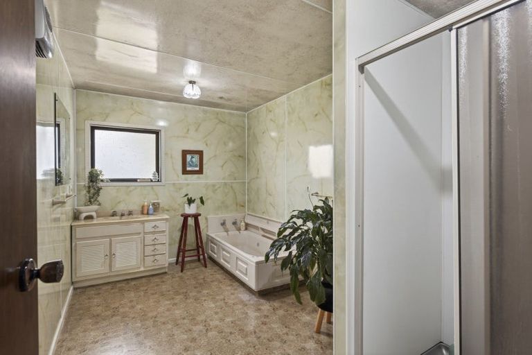 Photo of property in 39 Stafford Street, Waitara, 4320