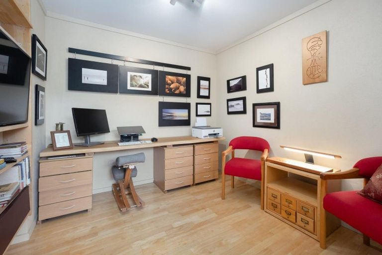 Photo of property in 90 Peka Peka Road, Peka Peka, Waikanae, 5391