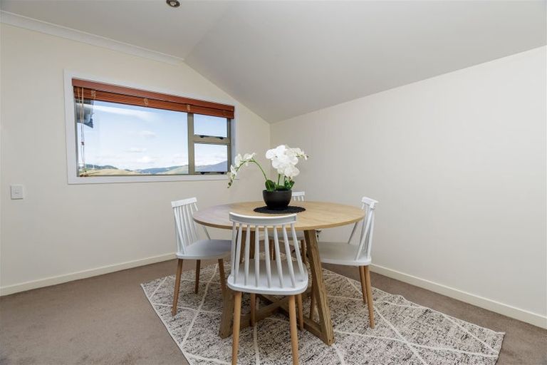Photo of property in 22 Sandybrow, Churton Park, Wellington, 6037