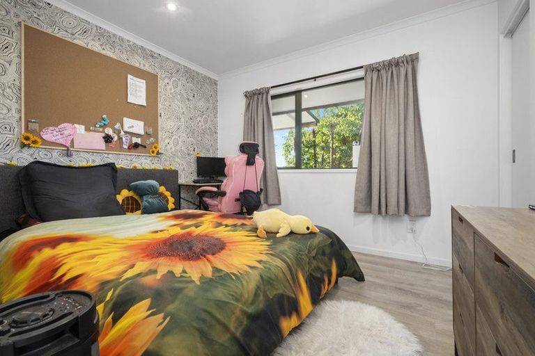 Photo of property in 8a Prospect Terrace, Pukekohe, 2120