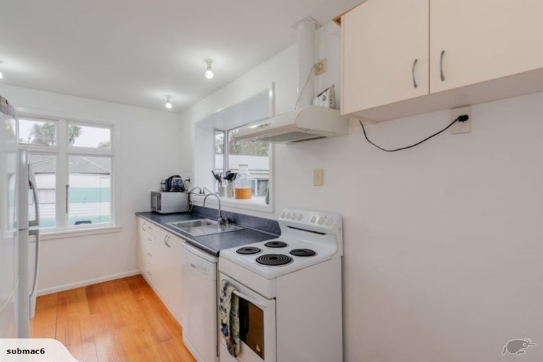 Photo of property in 96a Randolph Street, Woolston, Christchurch, 8062