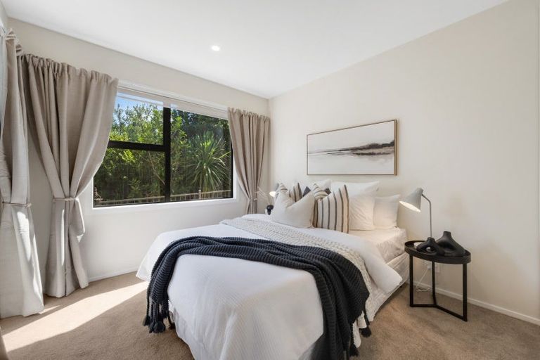 Photo of property in 32c Devon Road, Bucklands Beach, Auckland, 2012