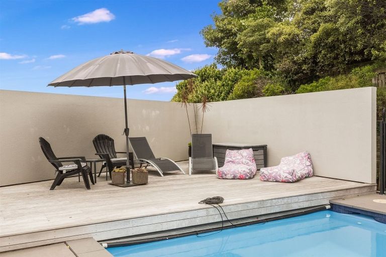 Photo of property in 18 Petrel Lane, Whitby, Porirua, 5024