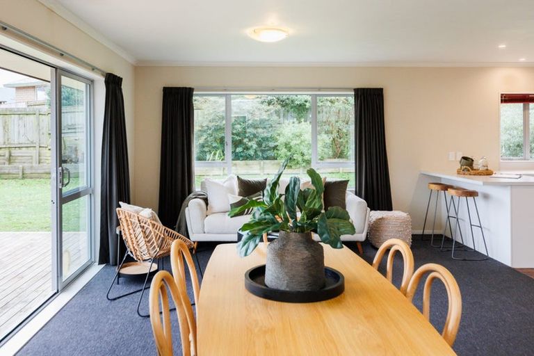Photo of property in 33 Masefield Terrace, Kelvin Grove, Palmerston North, 4414