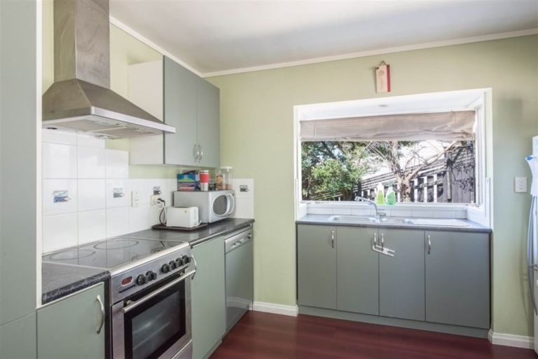 Photo of property in 299a Don Buck Road, Massey, Auckland, 0614