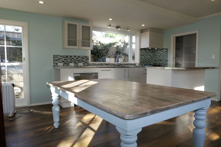 Photo of property in 42 Poplar Avenue, Raumati South, Paraparaumu, 5032