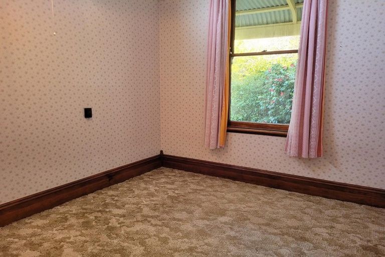 Photo of property in 27 Wood Street, Greytown, 5712