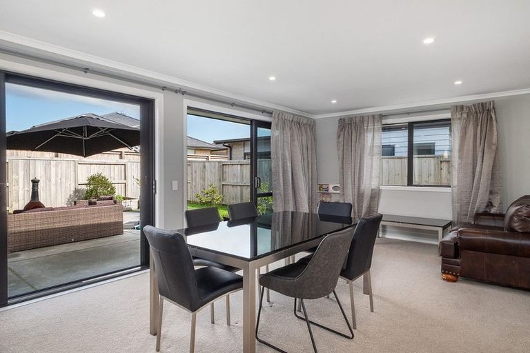 Photo of property in 22 Piata Street, Papamoa Beach, Papamoa, 3118