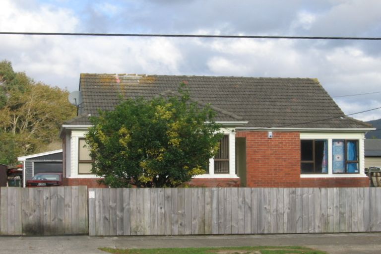 Photo of property in 36 Reynolds Street, Taita, Lower Hutt, 5011