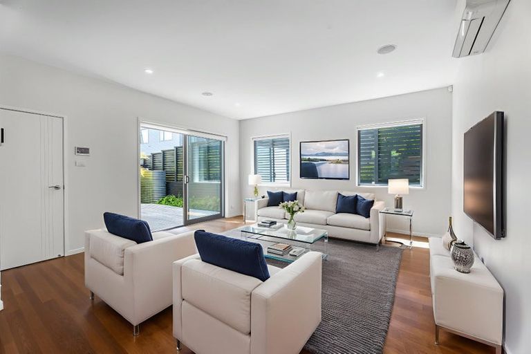 Photo of property in 6d O'halloran Road, Howick, Auckland, 2014