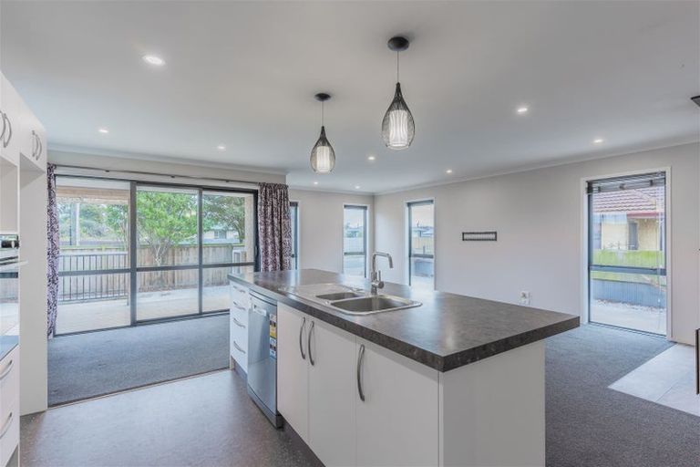 Photo of property in 130 Rowses Road, Aranui, Christchurch, 8061
