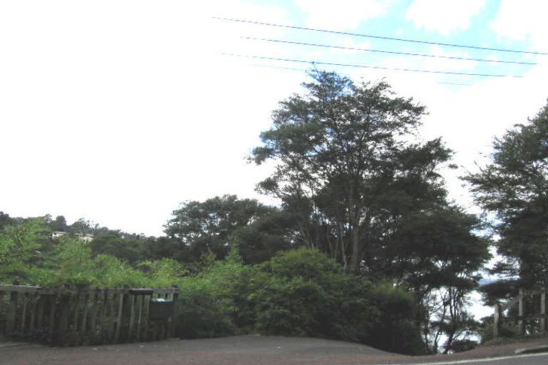 Photo of property in 15 Wood Road, Titirangi, Auckland, 0604