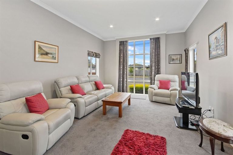 Photo of property in 59 Inwoods Road, Parklands, Christchurch, 8083