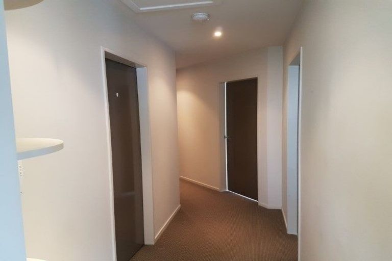 Photo of property in 189u8 Ohiro Road, Brooklyn, Wellington, 6021