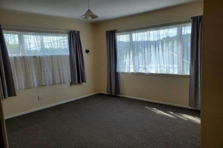 Photo of property in 29 Braithwaite Street, Karori, Wellington, 6012