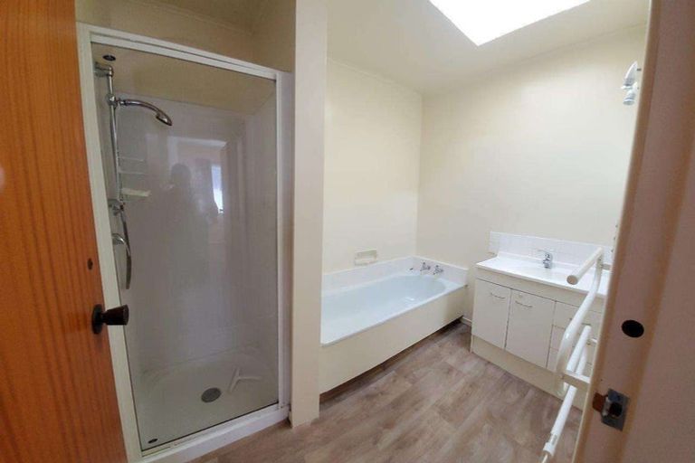 Photo of property in 29 Braithwaite Street, Karori, Wellington, 6012