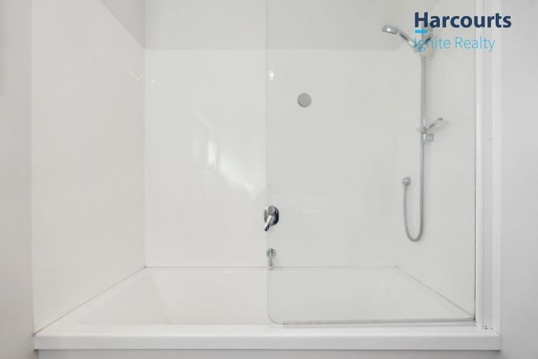 Photo of property in 74a Opaheke Road, Opaheke, Papakura, 2113