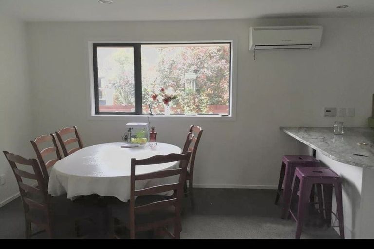 Photo of property in 17 Nortons Road, Avonhead, Christchurch, 8042