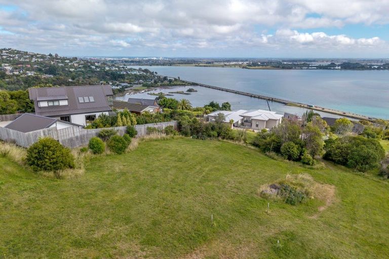 Photo of property in 31 Glendevere Terrace, Redcliffs, Christchurch, 8081