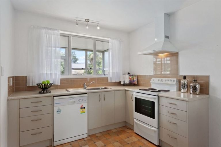 Photo of property in 10 Dormer Street, Papanui, Christchurch, 8053