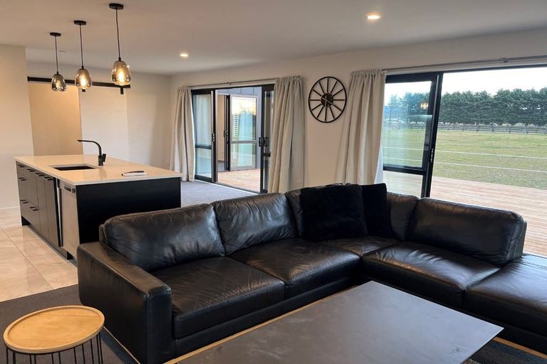 Photo of property in 11 Rakero (pvt) Lane, Fernside, Rangiora, 7471