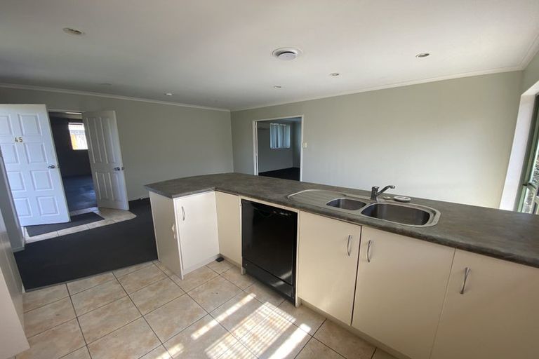 Photo of property in 45 Morewa Place, Takanini, 2112