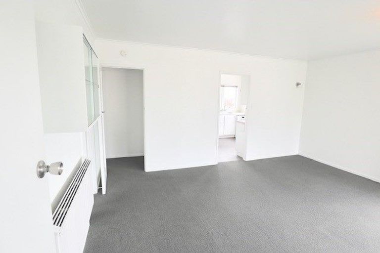 Photo of property in 1/6 Hart Road, Hauraki, Auckland, 0622