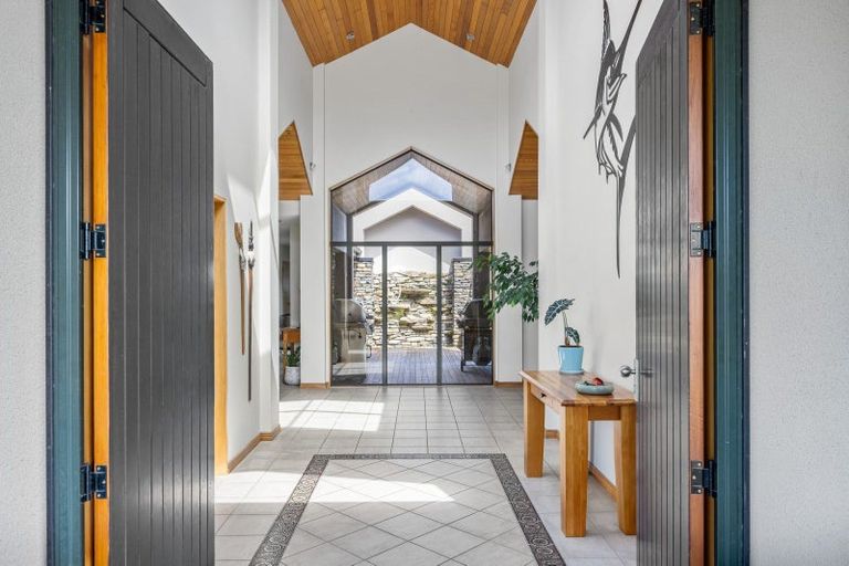 Photo of property in 115 Grand Drive, Orewa, 0931