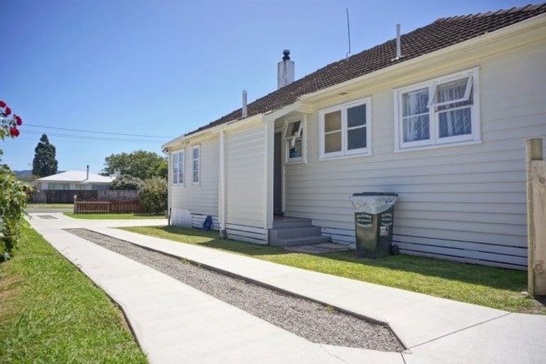 Photo of property in 3a Seddon Street, Te Puke, 3119