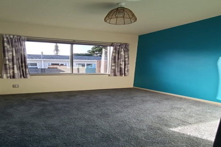 Photo of property in 10 Chamberlain Road, Karori, Wellington, 6012