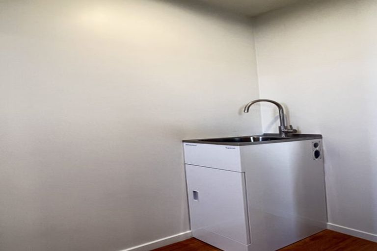 Photo of property in 10/9 Marcroft Street, Woolston, Christchurch, 8062