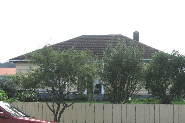 Photo of property in 22 Gadsby Street, Avalon, Lower Hutt, 5011