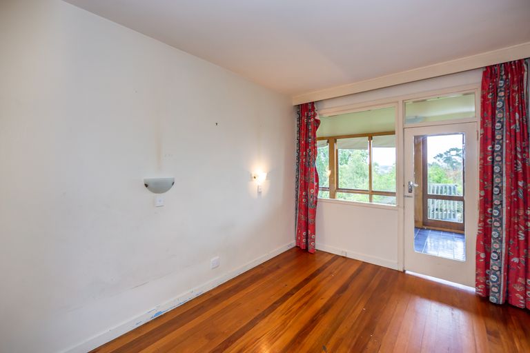 Photo of property in 330 Centaurus Road, Hillsborough, Christchurch, 8022