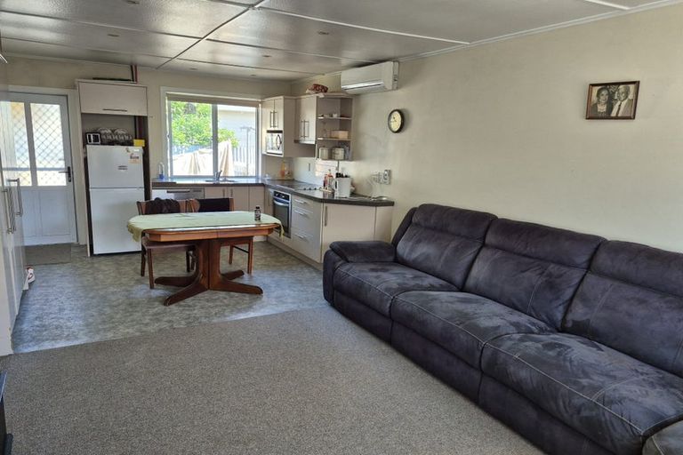 Photo of property in 3/813 Clive Street, Akina, Hastings, 4122
