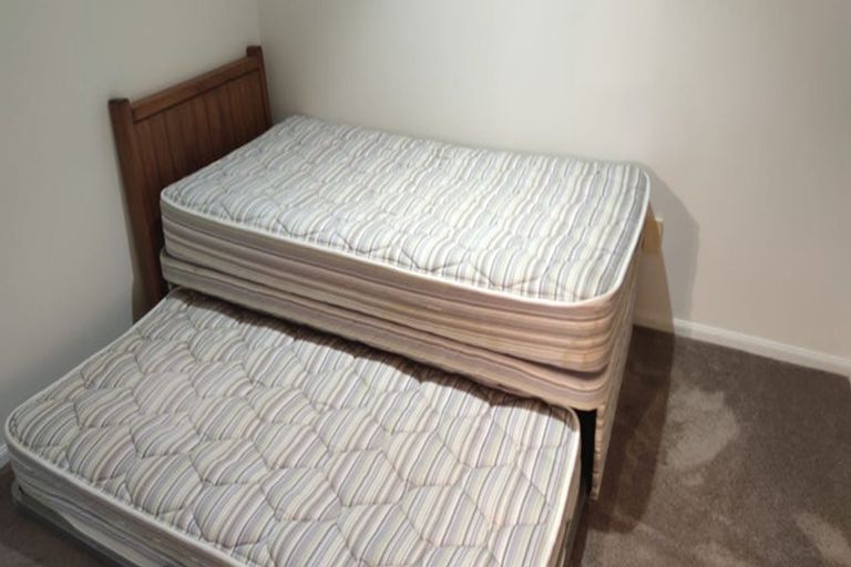 Photo of property in 4 Comber Place, Johnsonville, Wellington, 6037