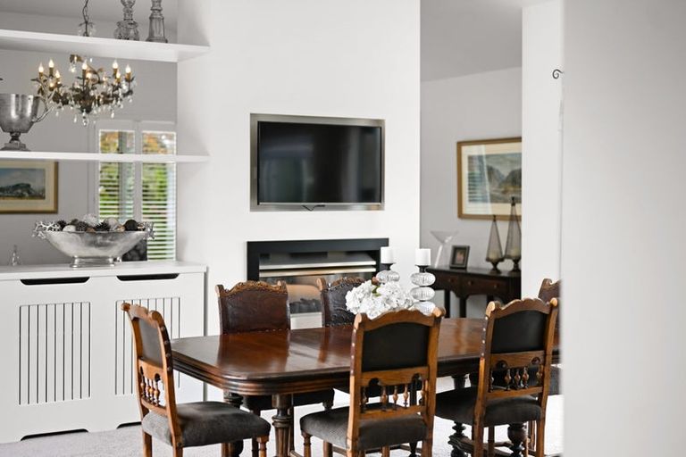 Photo of property in 4 Le Quesnoy Place, Cambridge, 3434