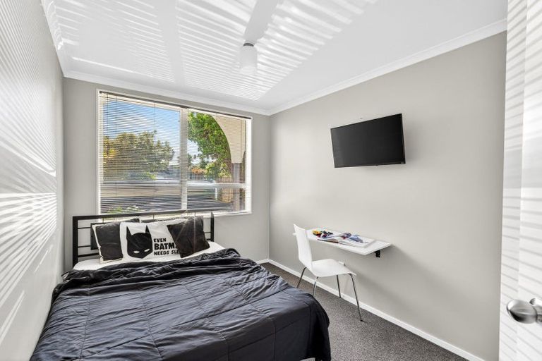 Photo of property in 138 Gloucester Street, Taradale, Napier, 4112