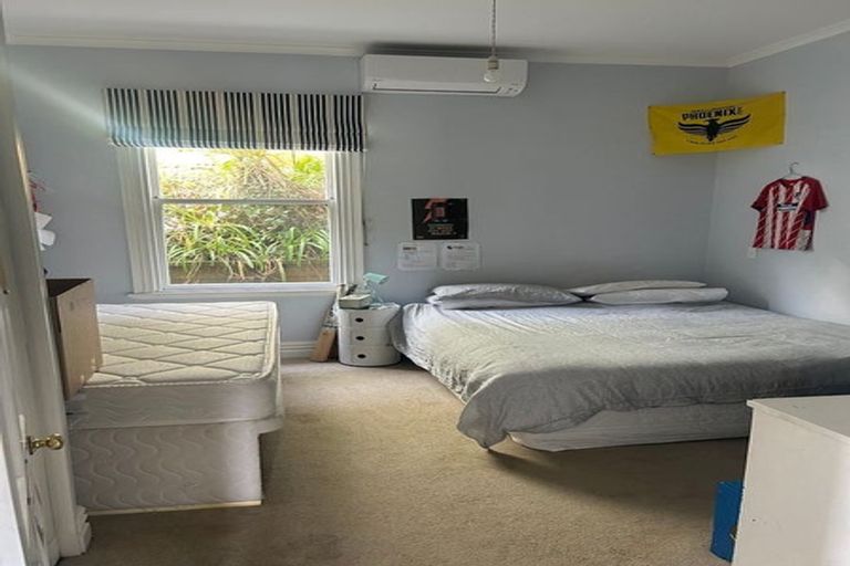 Photo of property in 10 Garfield Street, Brooklyn, Wellington, 6021