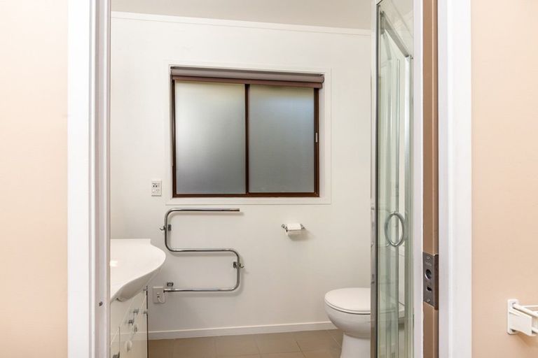 Photo of property in 16 Huia Street, Taupo, 3330
