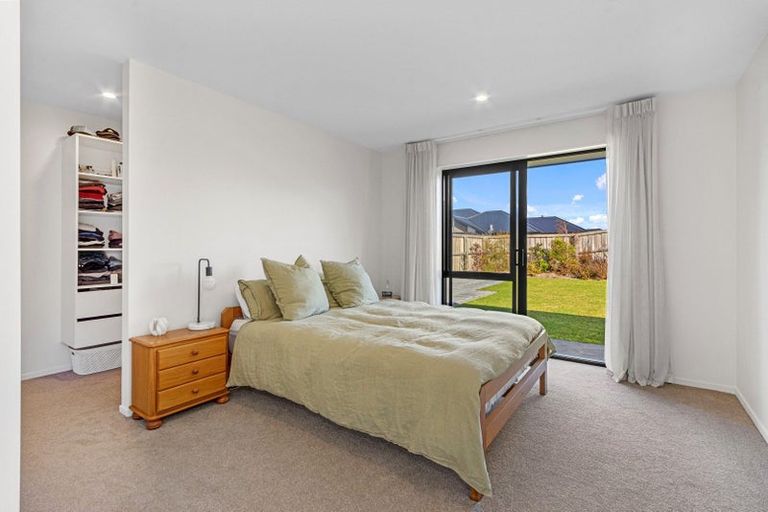 Photo of property in 194 Faringdon Boulevard, Rolleston, 7615