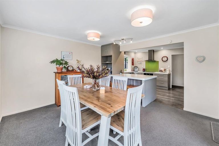 Photo of property in 34 Royleen Street, Casebrook, Christchurch, 8051