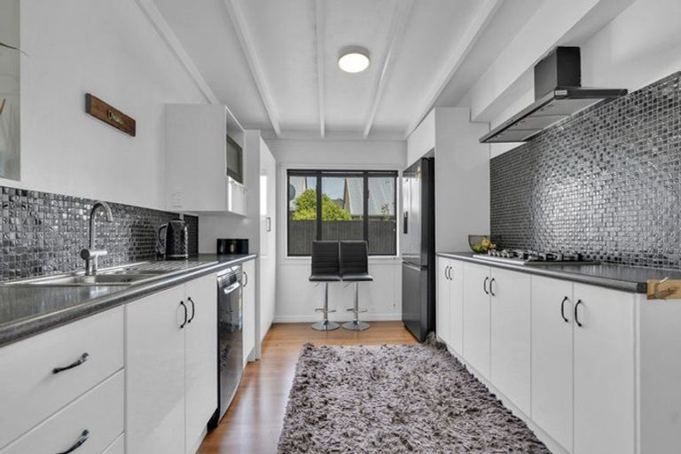 Photo of property in 19 Finsbury Street, Islington, Christchurch, 8042