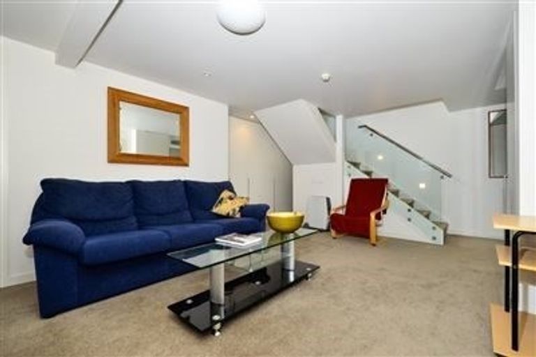 Photo of property in 148 Luckens Road, West Harbour, Auckland, 0618