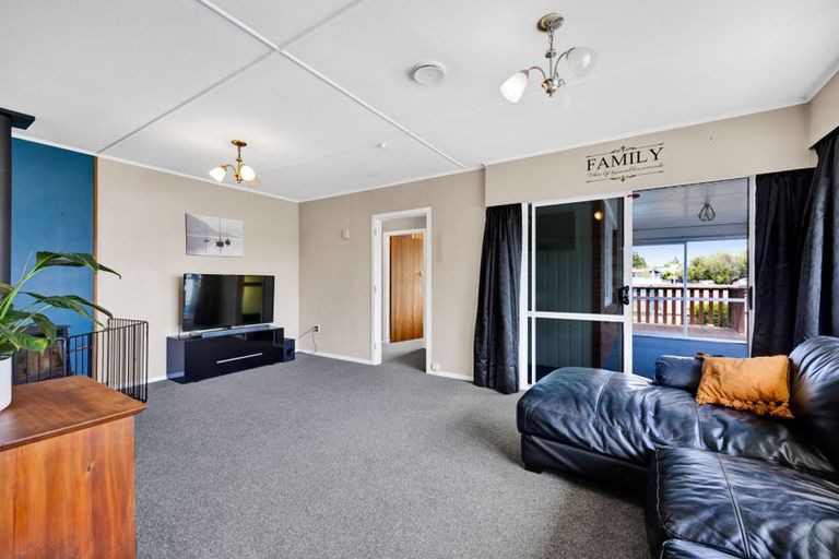 Photo of property in 44 Oberon Street, Stratford, 4332