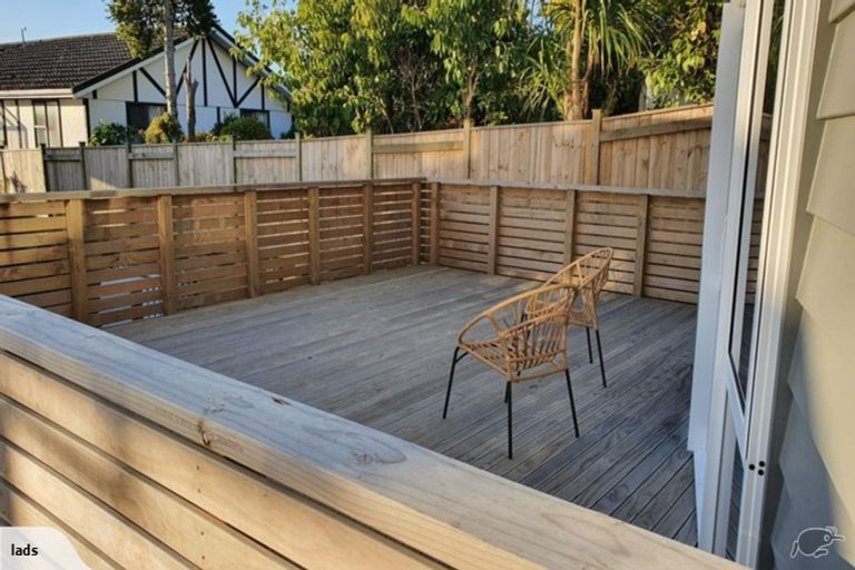 Photo of property in 20u7 Glanmire Road, Newlands, Wellington, 6037