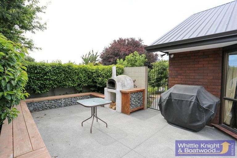 Photo of property in 14 Westfield Avenue, Templeton, Christchurch, 8042