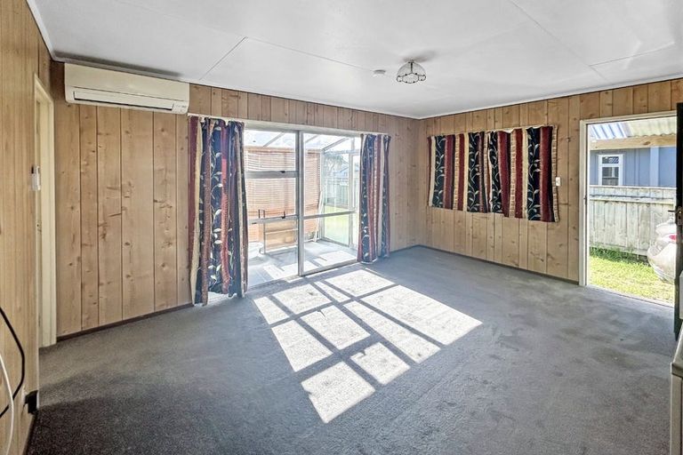 Photo of property in 13 Tregenna Street, Castlecliff, Whanganui, 4501