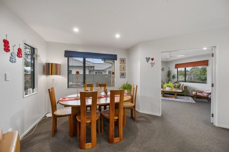 Photo of property in 9 Harrison Court, Clive, 4102