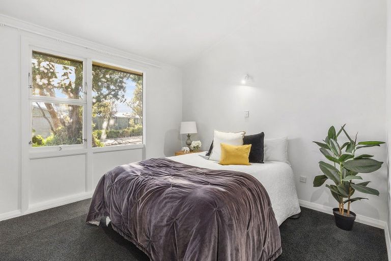 Photo of property in 44 Kahu Road, Paremata, Porirua, 5024